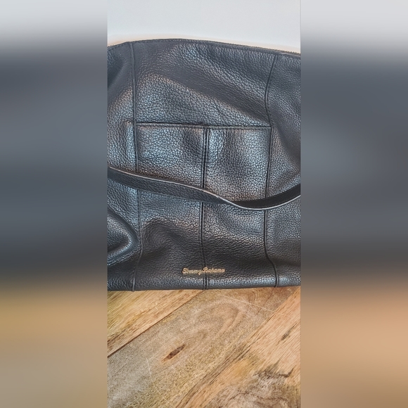 Tommy Bahama Purse Black 13 1/2" x 11" Beautiful Purse - Picture 2 of 4